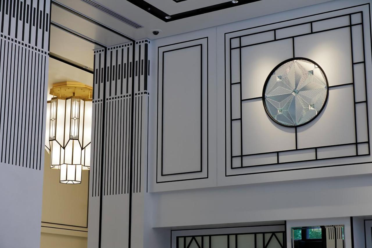 Hotel Trusty Premier Nihonbashihamacho Tokyo Bagian luar foto