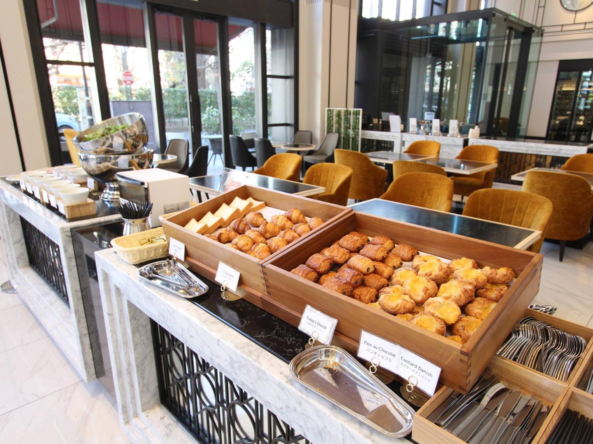 Hotel Trusty Premier Nihonbashihamacho Tokyo Bagian luar foto