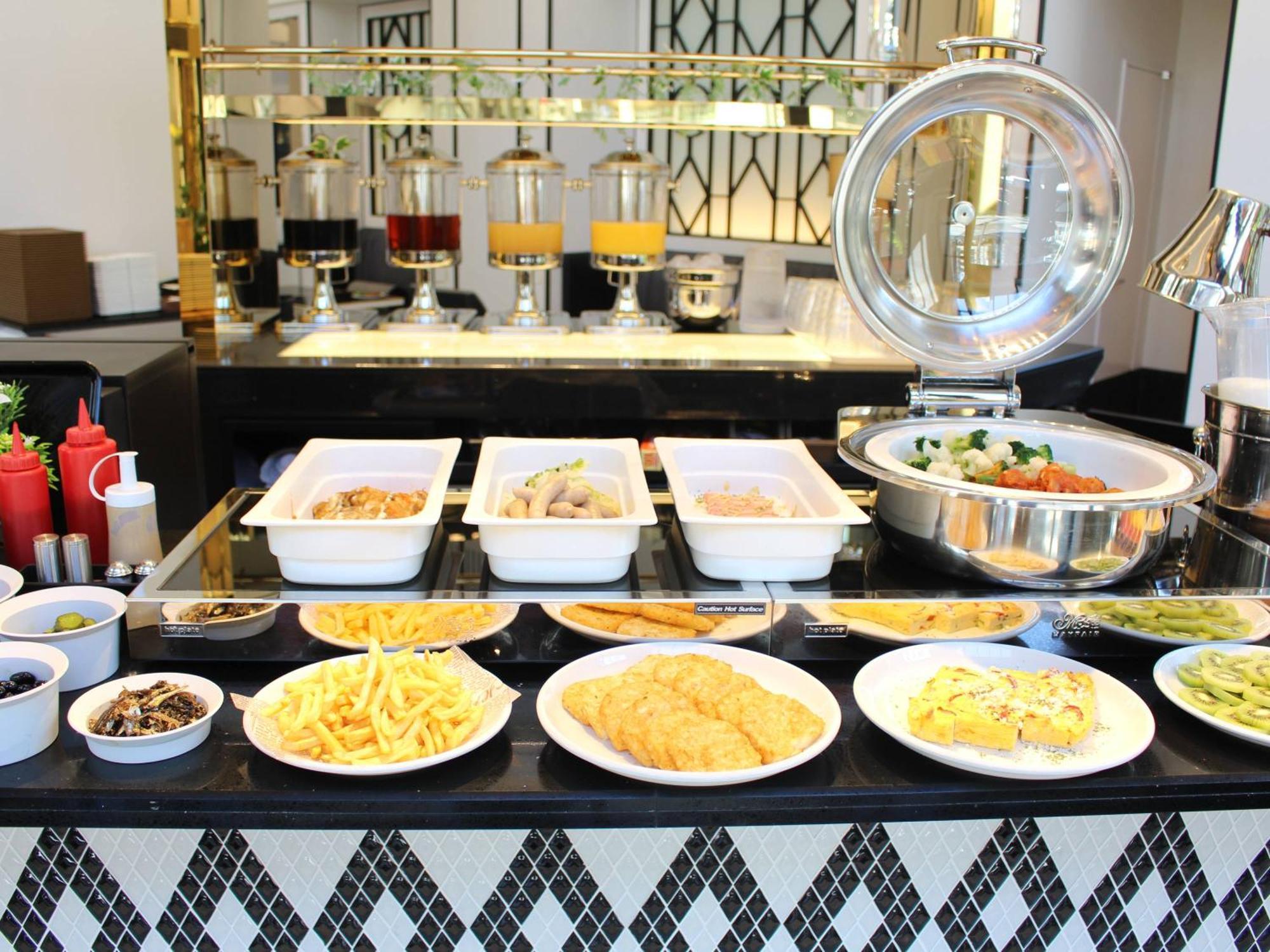 Hotel Trusty Premier Nihonbashihamacho Tokyo Bagian luar foto